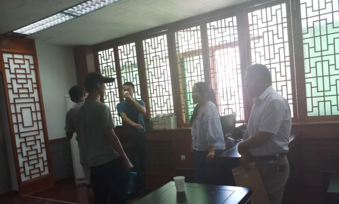 1570848559114464.jpg 2.jpg